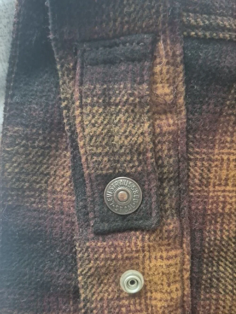 Levi's Brown and Black Plaid Sherpa-Lined Shirt Jacket Size M